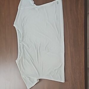 GAP athletic top crop and loose